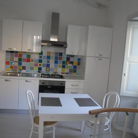 Casa Le Corti Villa Интра Екстериор снимка